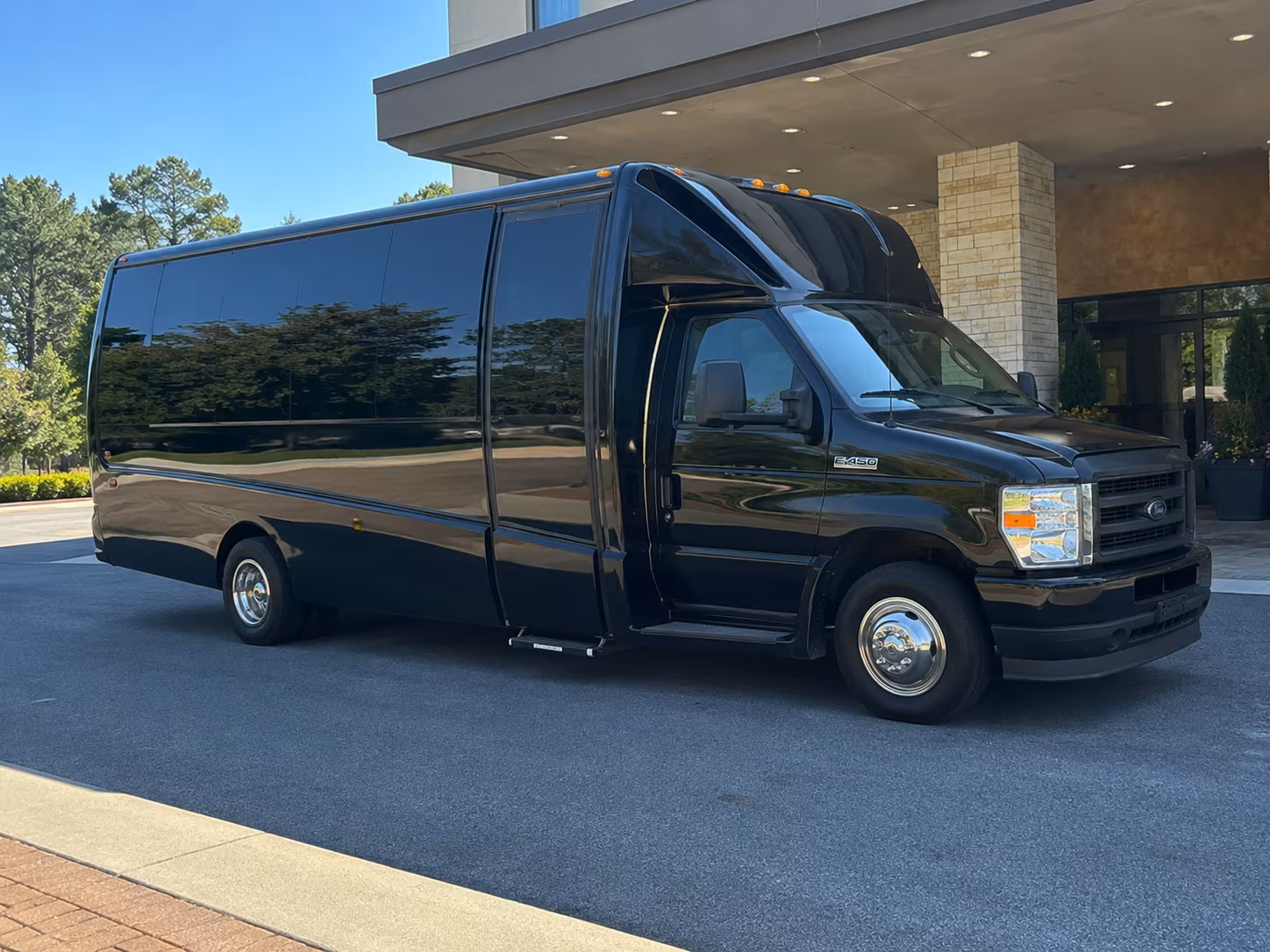 get to pines manor and every edison area prom venue without the headache