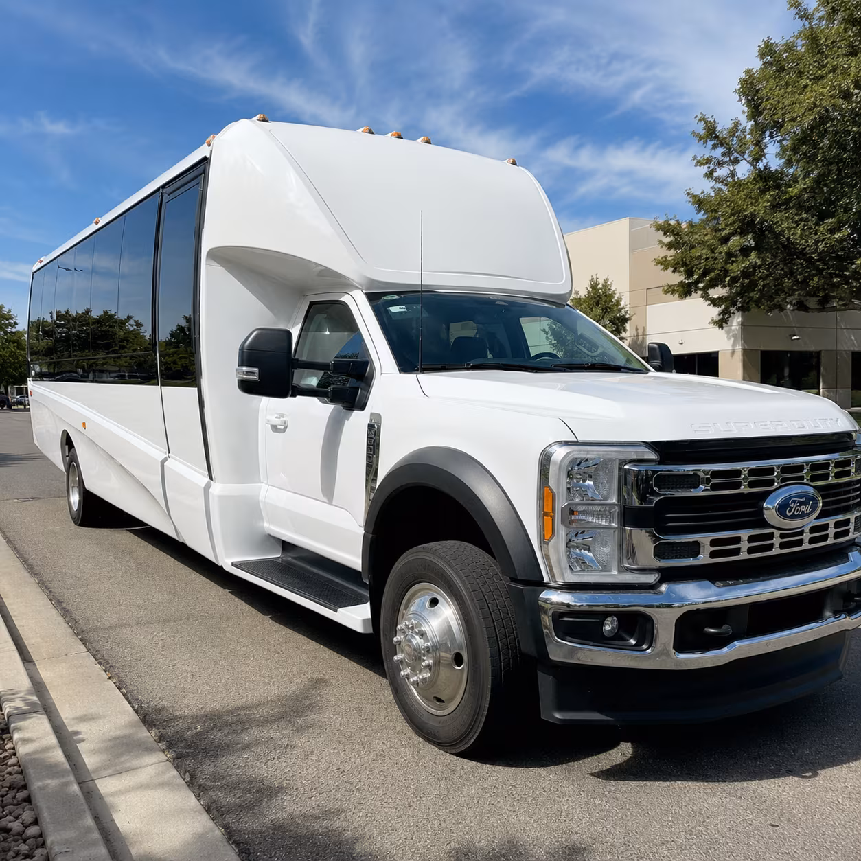 how the type of bus changes the price in edison new jersey