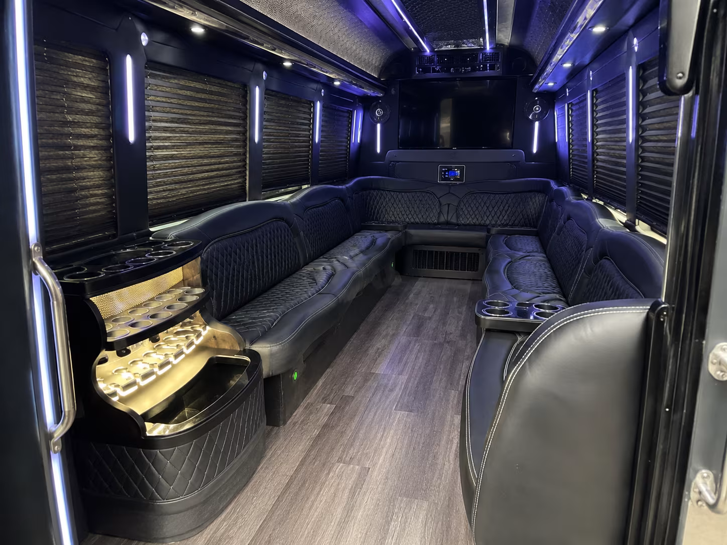 party bus transportation for edison area proms