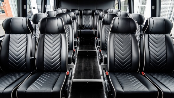 25 passenger minibus rental east orange